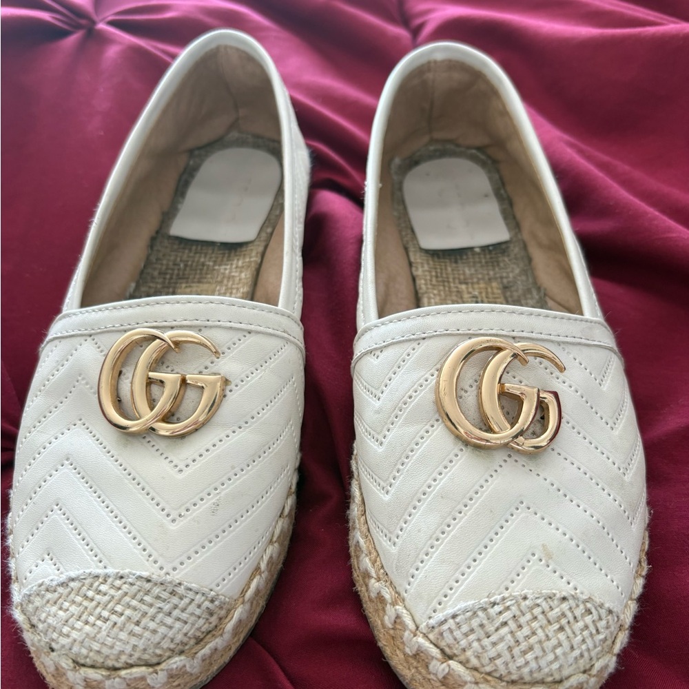 Gucci Cream Quilted Leather Espadrille Flats with Gold Double G - Picture 2 of 6